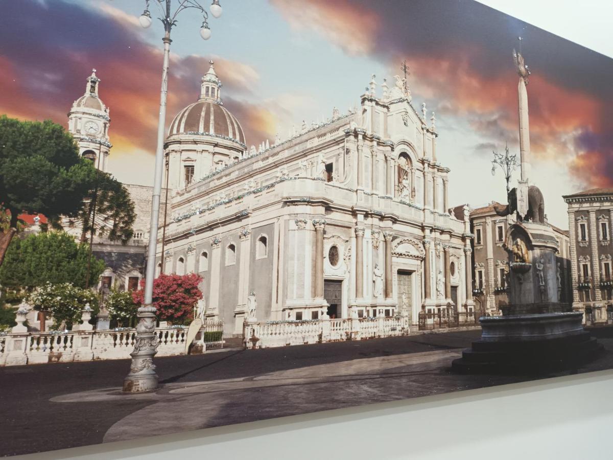 La Casa Di Ruth Apartment คาตาเนีย ภายนอก รูปภาพ